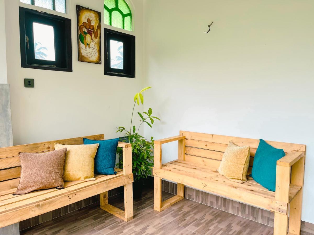 Tropical Vibes - Kathaluwa Lägenhet Ahangama Exteriör bild